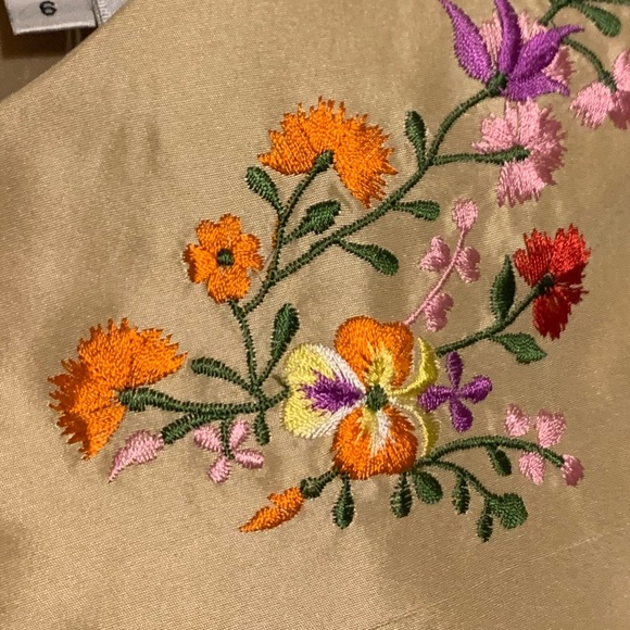 SOLD !! 
 Sz 6 embroidered noviello-bloom 100% silk skirts set - Picture 5 of 15